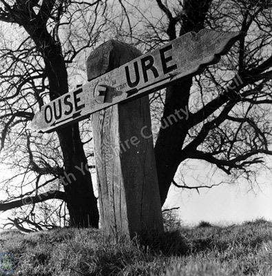 Signpost, Ouse and Ure